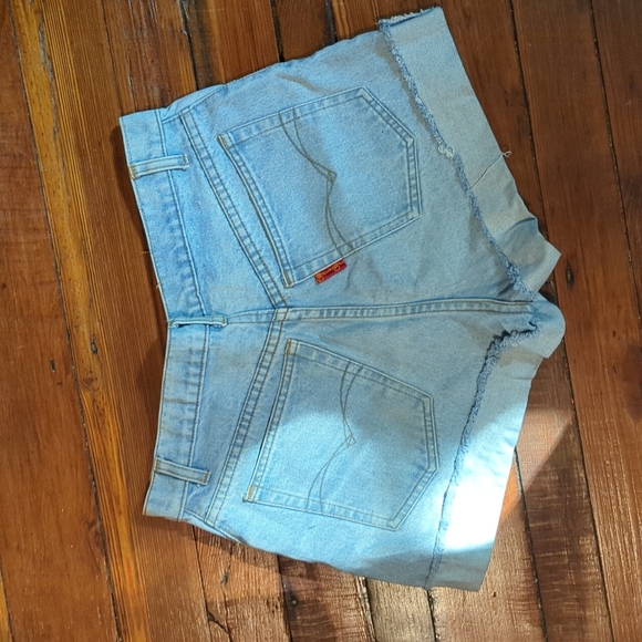 Denim shorts - Picture 2 of 3